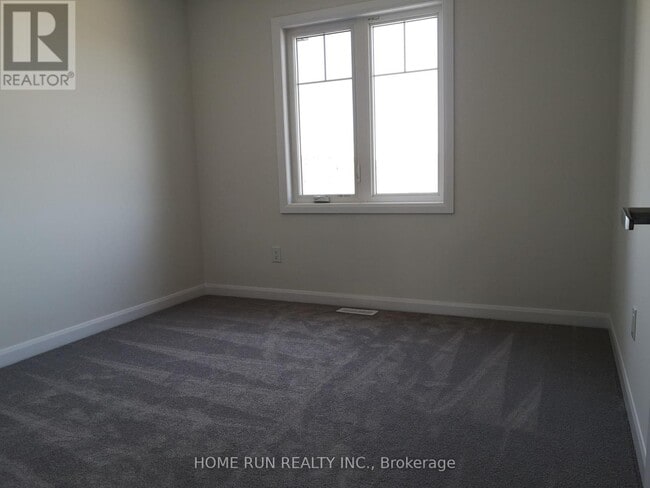 Building Photo - 127 Gardenpost Ter