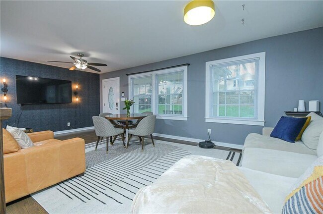 Foto del edificio - 1452 Akridge St NW