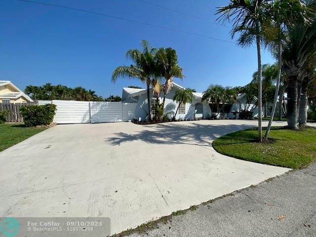 Building Photo - 1170 Dolphin Rd