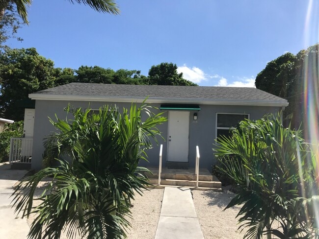 Building Photo - 338 NW 96th St