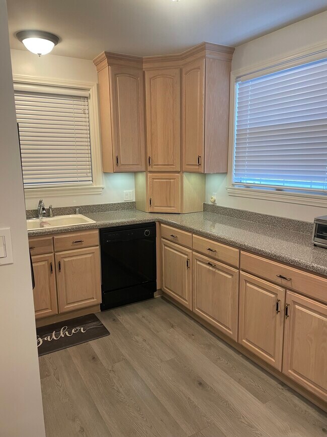 Foto del edificio - 4224 Beulah Dr