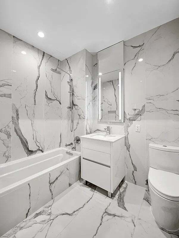 Building Photo - 127 W 112th St