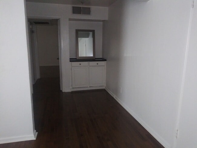 Building Photo - 4510 Abbott Ave