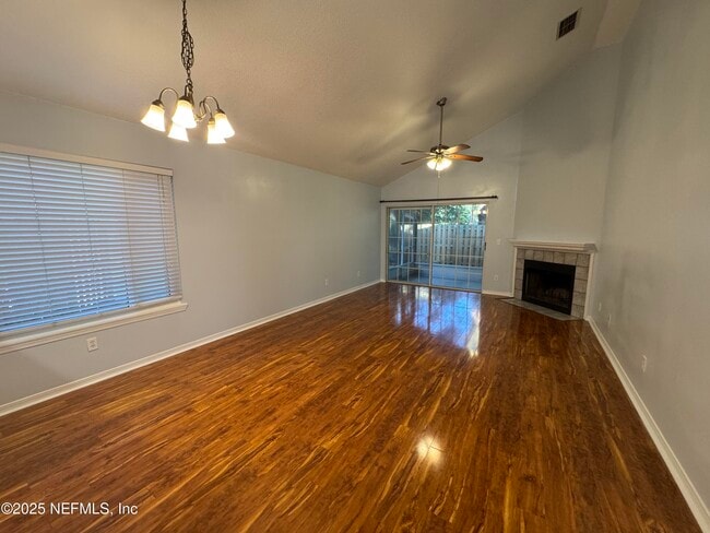 Building Photo - 7701 Leesburg Dr S