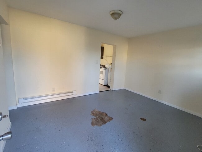Building Photo - Pursley Court Apartments