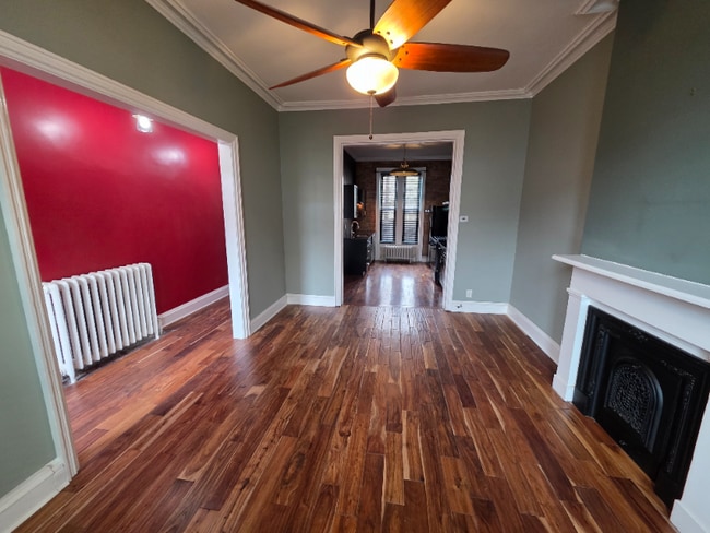 Building Photo - 148 S Swan St