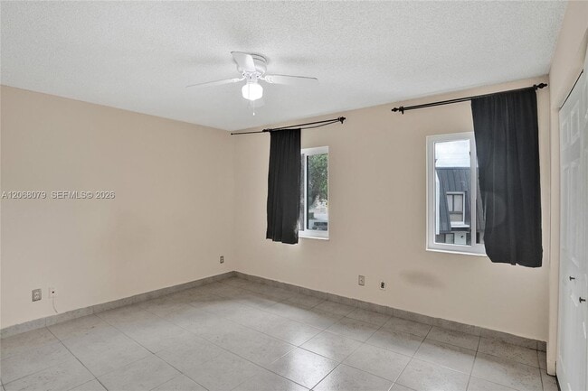 Photo - 5555 Ludlam Rd (Miami, FL) Townhome