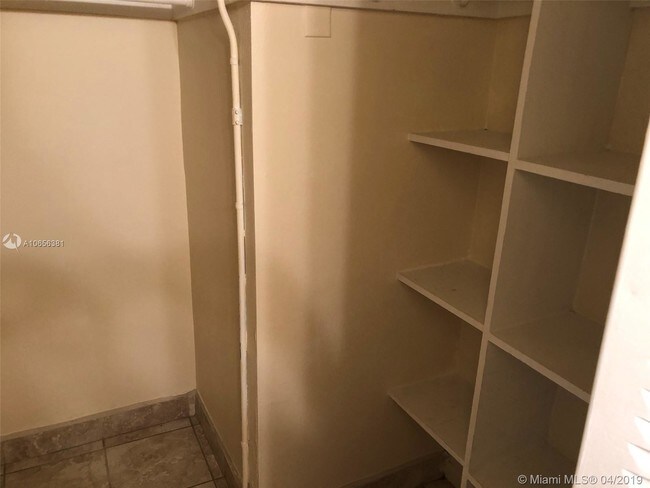 Foto del edificio - 11295 SW 88th St