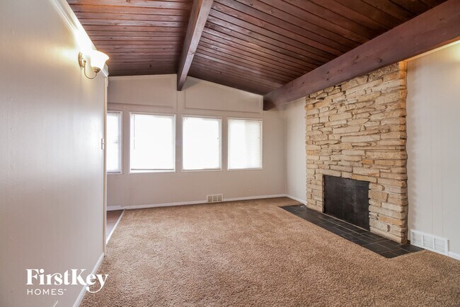 Building Photo - 15043 Meadow Ln