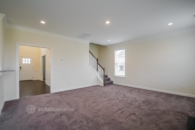 Building Photo - 1079 Vanguard Dr