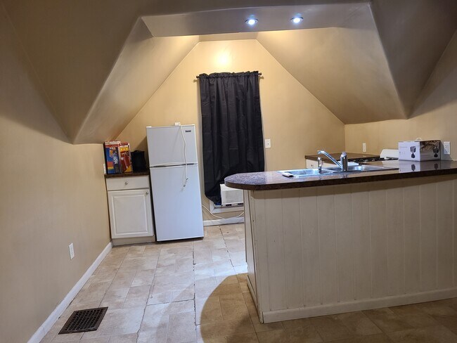 Foto del edificio - 914 S Center St