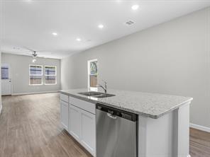 Building Photo - 12400 Lexington Heights Dr