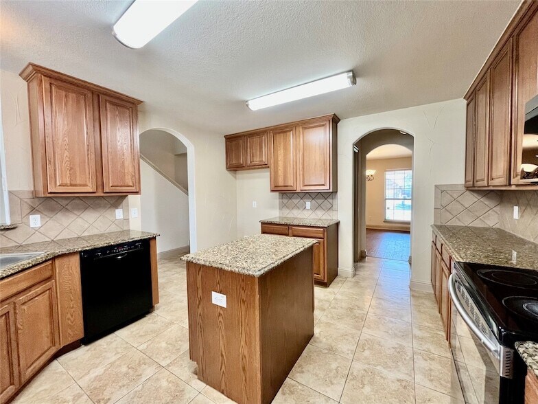Photo - 1005 Tallahassee Dr