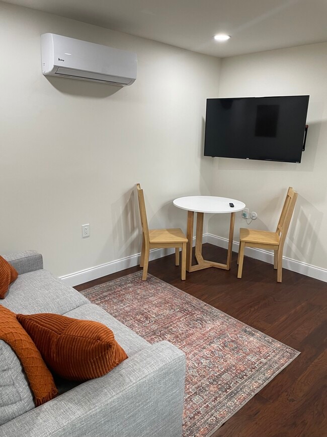 Photo - The Dayton House