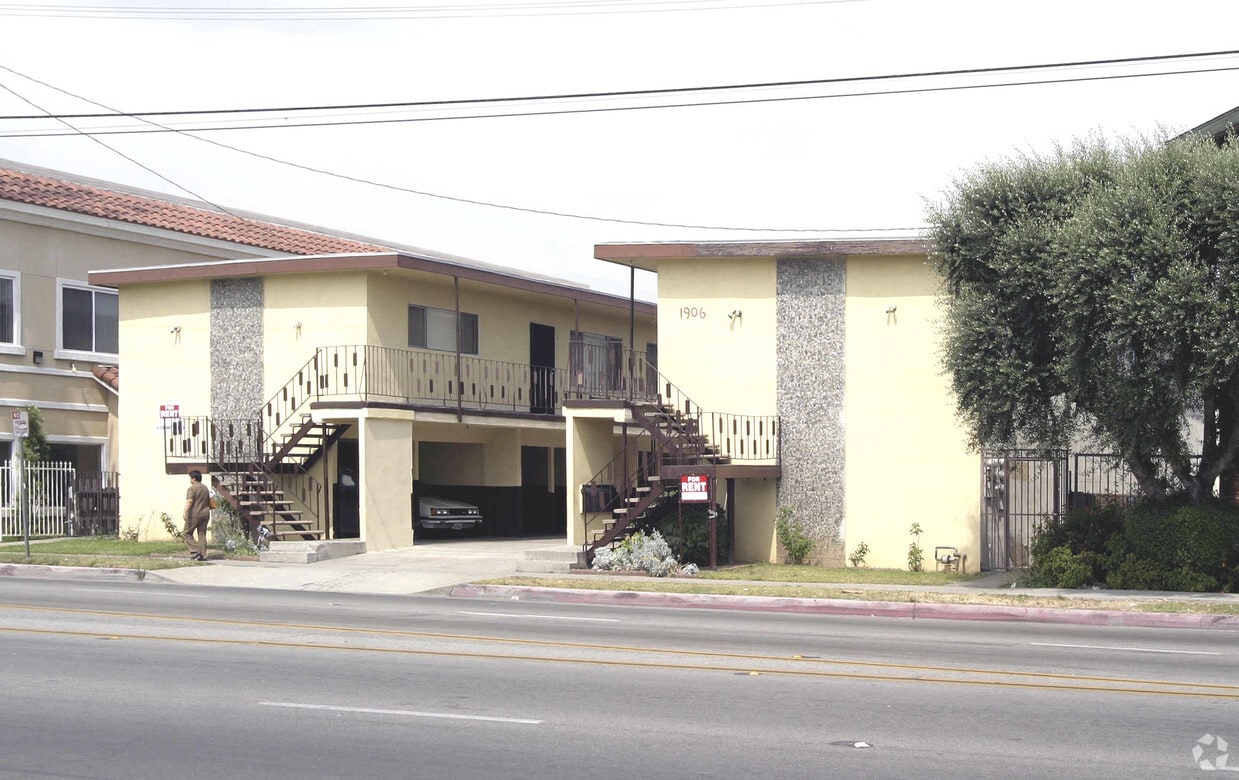 Primary Photo - 1906 S Del Mar Ave