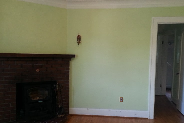 Hardwood floors in Living Rm & Bdrm - 223 NW 28th St