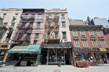 Building Photo - 239 Bleecker St