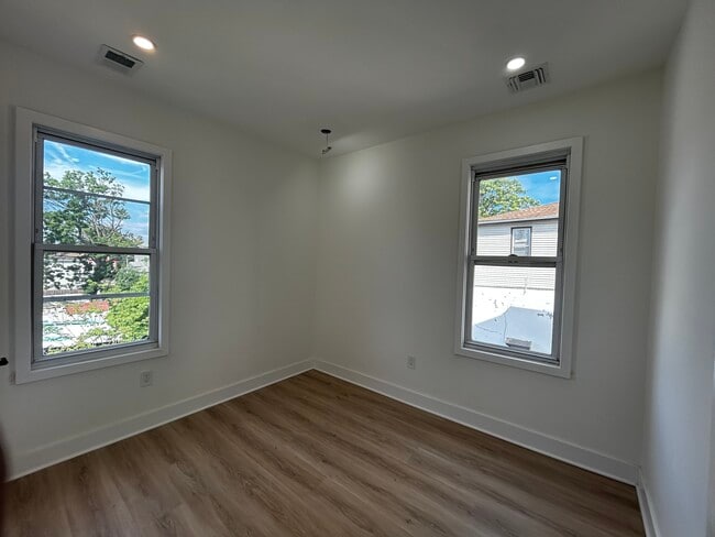 Bedroom # 3 - 364 Lafayette Ave