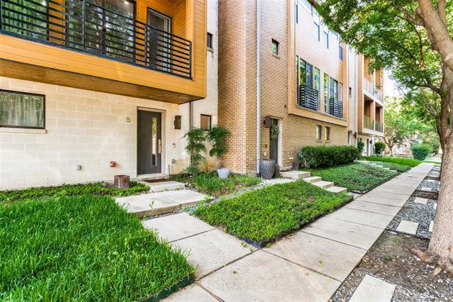 Foto del edificio - 3930 Bowser Ave