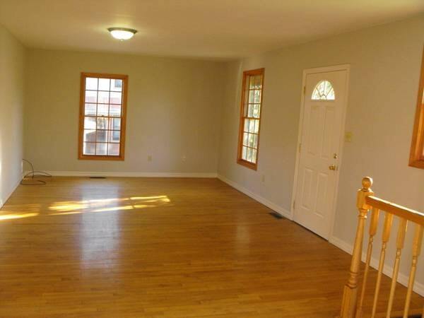 Building Photo - 418 Wallace Avenue, Unit B