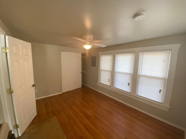 Foto del edificio - 326 N Philadelphia Ave