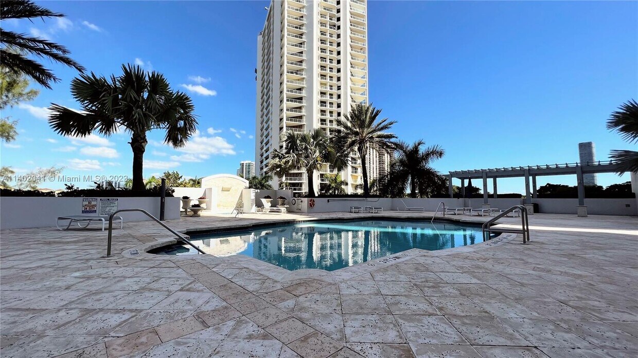 19400 Turnberry Way Unit 611, Aventura, FL 33180 Condo for Rent in Aventura, FL