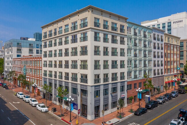 Foto del edificio - Gaslamp City Square