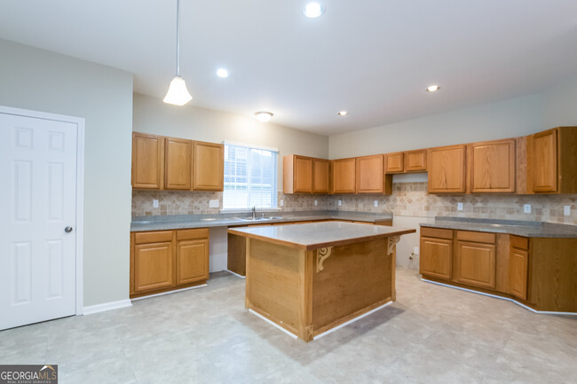 Foto del edificio - 2912 Brookford Ln SW