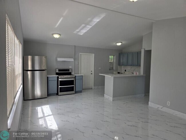 Foto del edificio - 1542 NW 17th St