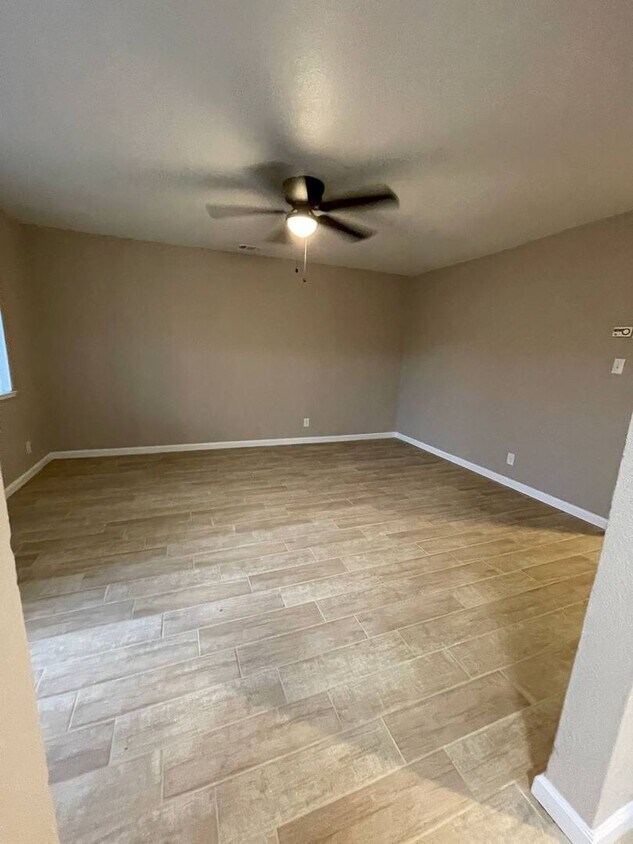 Foto del edificio - 119 E Amador St