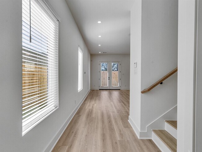 Building Photo - 4917 Randon Rd