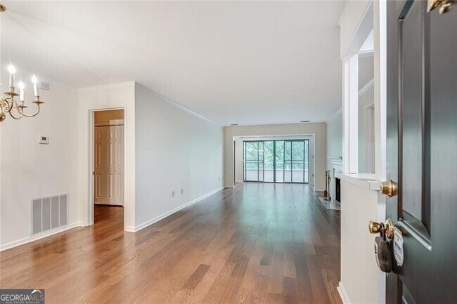 Foto del edificio - 25308 Plantation Dr NE