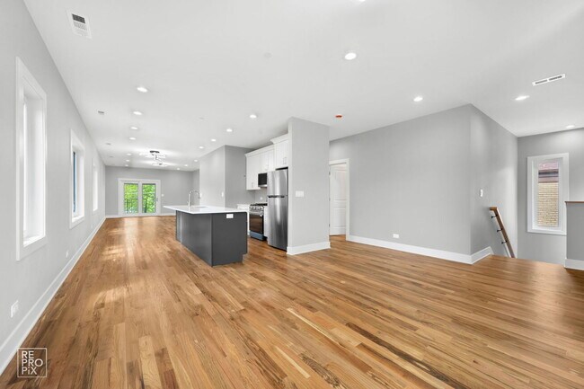 Building Photo - 8734 Kimball Ave