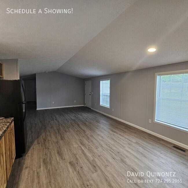 Foto del edificio - 2737 W Washington Center Rd