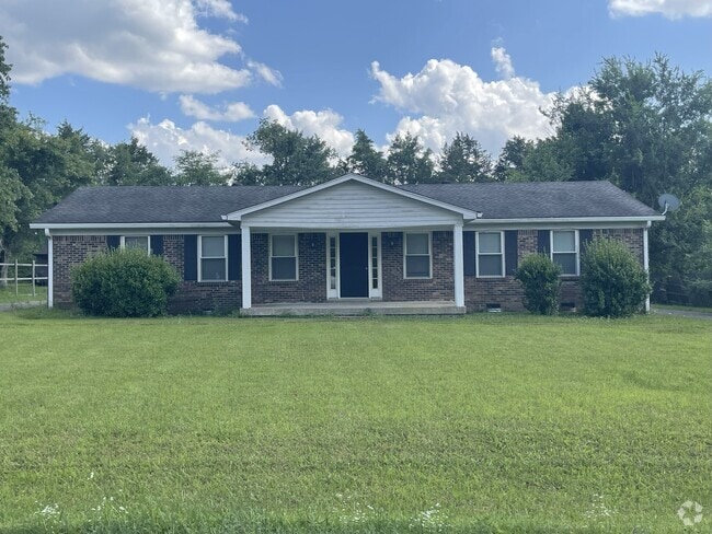Building Photo - 106A Fisher Dr