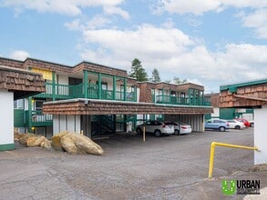 Building Photo - 2121 E Upriver Dr