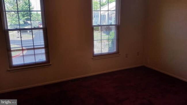 Building Photo - 6762 Ducketts Ln