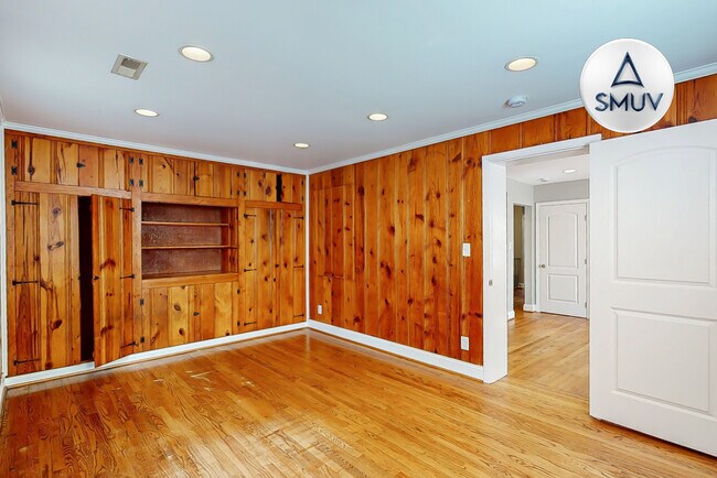 Foto del edificio - 8508 Chestnut Oak Rd