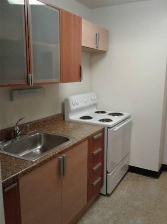 Foto del edificio - 7345 S South Shore Dr