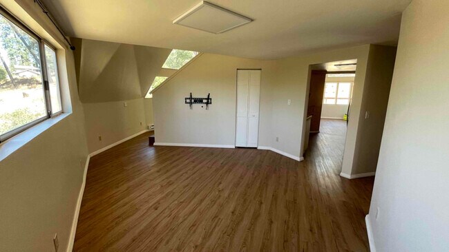 Foto del edificio - 24900 Ben Taylor Rd