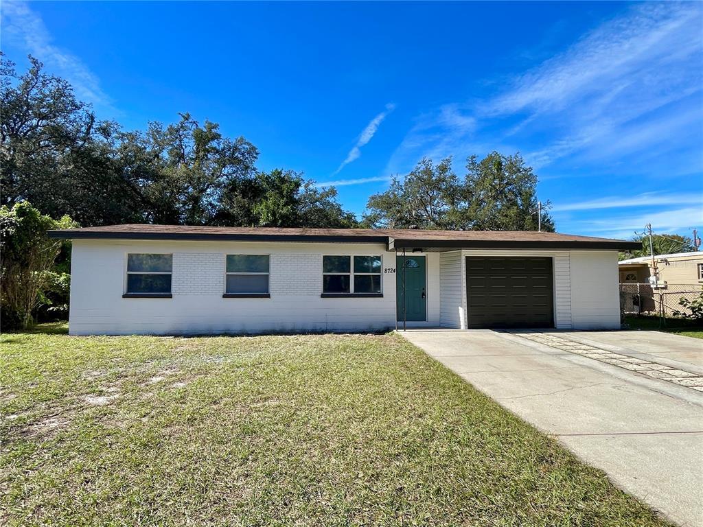 Foto principal - 8724 N Larkhall Pl