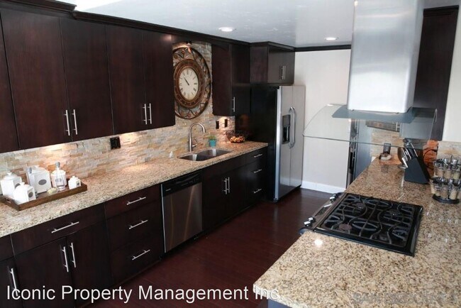 Building Photo - 3 br, 2.5 bath House - 1223 Maryland Dr