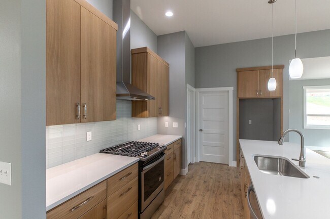 Foto del edificio - Beautiful 4bed 2bath home on Military Hill!