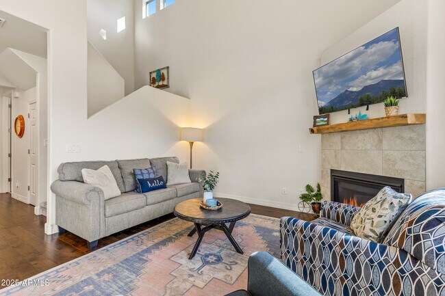 Foto del edificio - 2477 W Mission Timber Cir