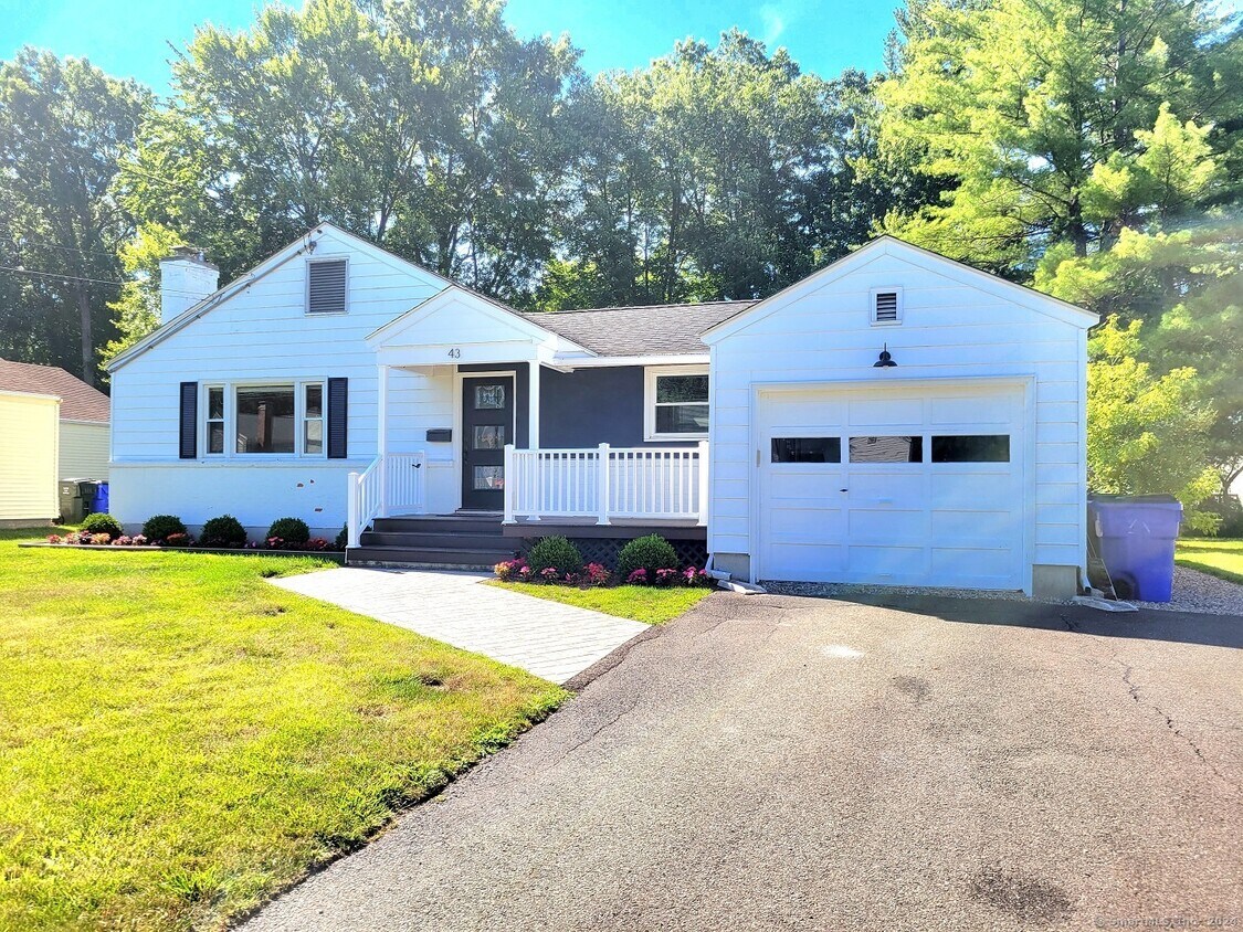 Primary Photo - 43 Haynes Rd
