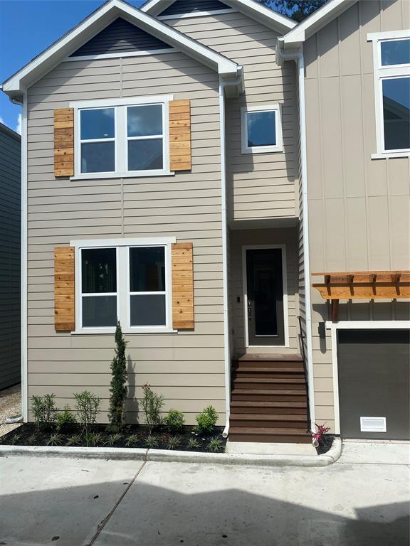 Building Photo - 3368 Pinemont Dr