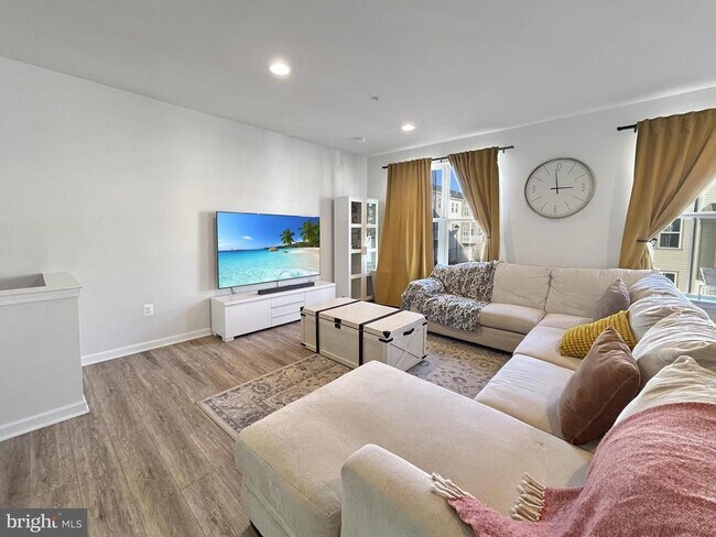 Foto del edificio - 13266 Dowdens Ridge Dr