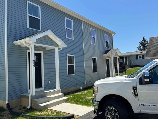 Building Photo - 54 S Revere St
