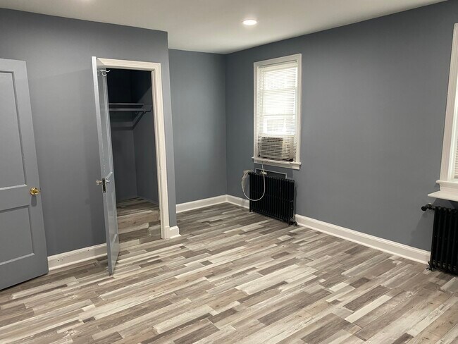 Foto del edificio - 628 19th St NE
