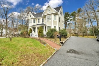 Building Photo - 22 High St